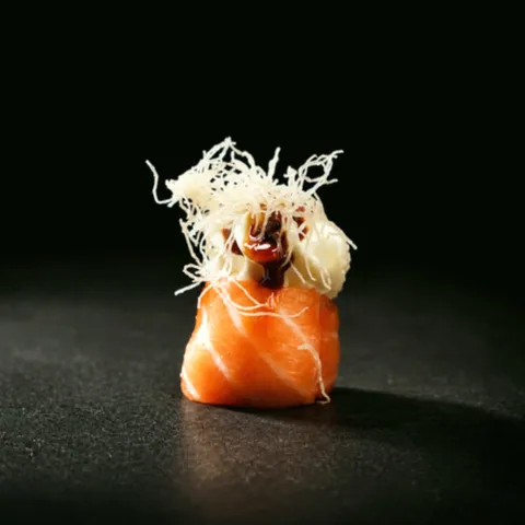Bouchée de saumon, julienne croustillante