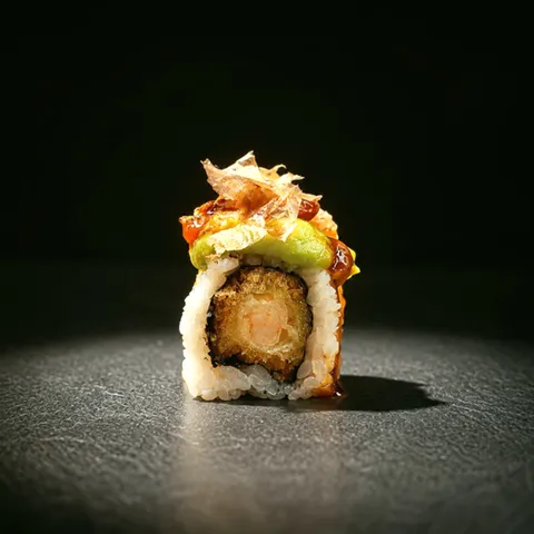 Maki crevette tempura, avocat & mayo